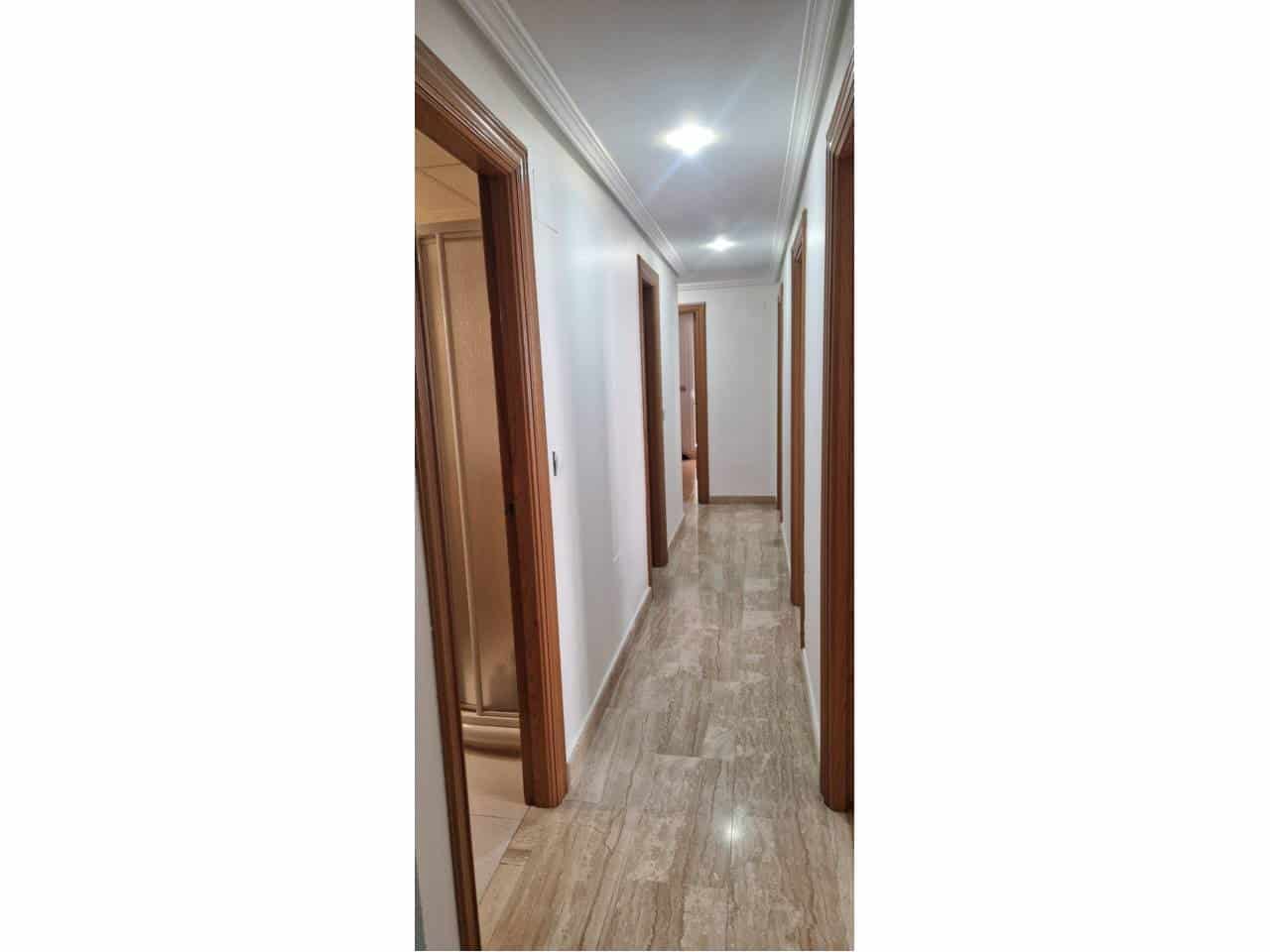 3 sovrum Lägenhet till salu i Benalmadena med pool garage - 450 000 € (Ref: 9777317)