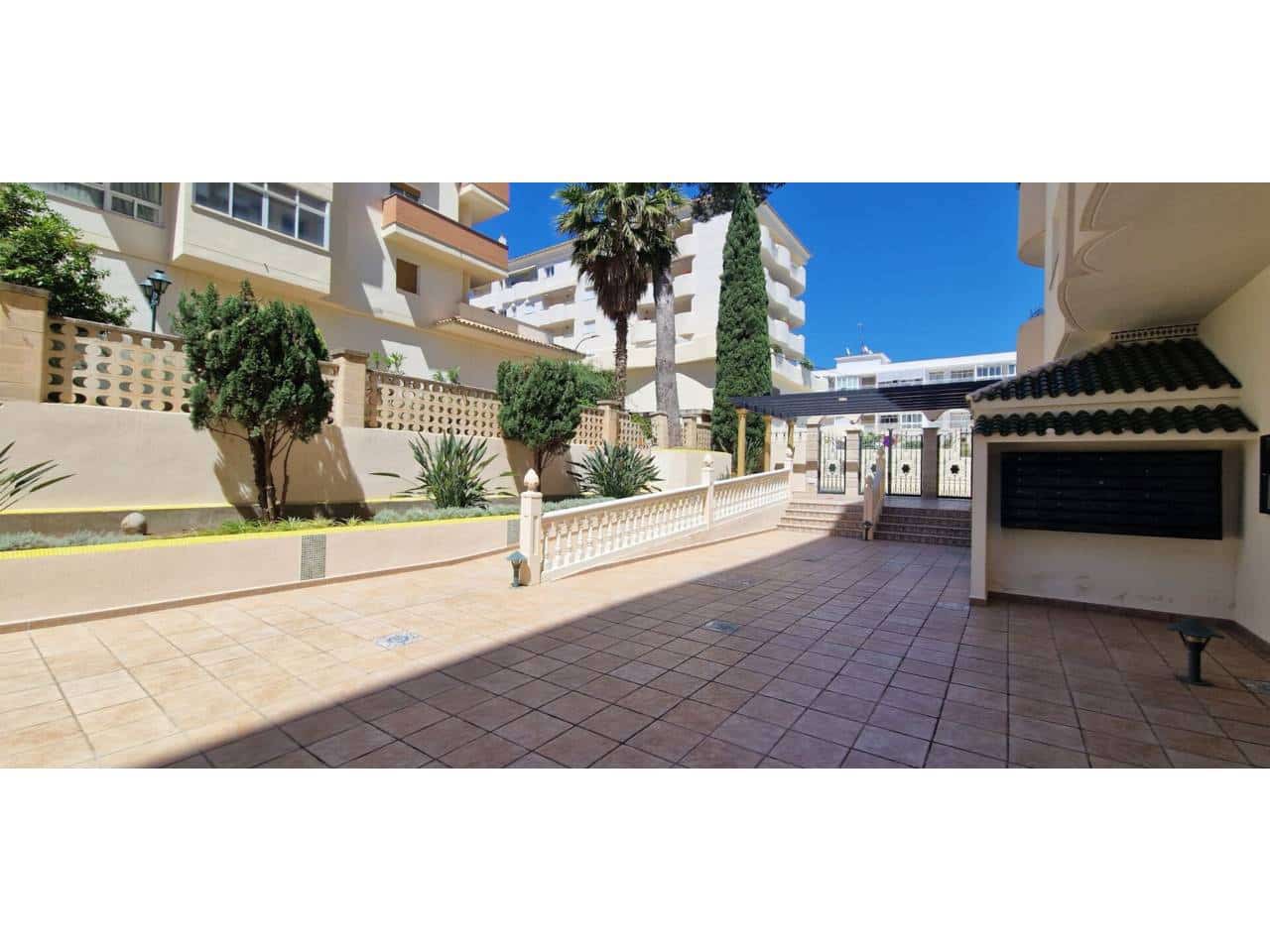 3 sovrum Lägenhet till salu i Benalmadena med pool garage - 450 000 € (Ref: 9777317)
