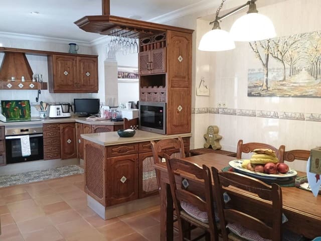 6 Zimmer Villa zu verkaufen in Benalmádena mit Pool Garage - 998.000 € (Ref: 9796576)