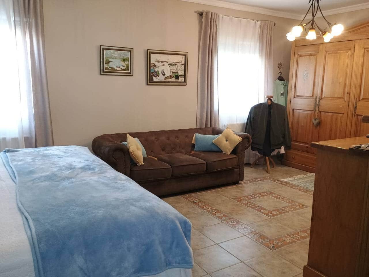 6 bedroom Villa for sale in Benalmadena with pool garage - € 998,000 (Ref: 9796576)