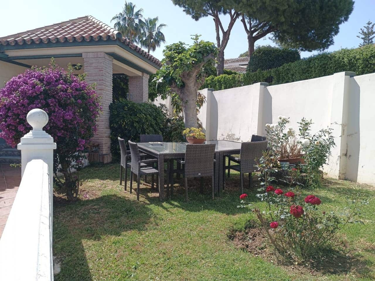 6 bedroom Villa for sale in Benalmadena with pool garage - € 998,000 (Ref: 9796576)