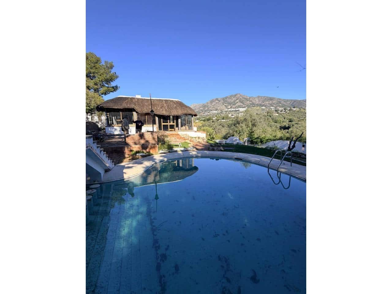 Chalet de 7 habitaciones en Fuengirola en venta con piscina garaje - 995.000 € (Ref: 9815419)