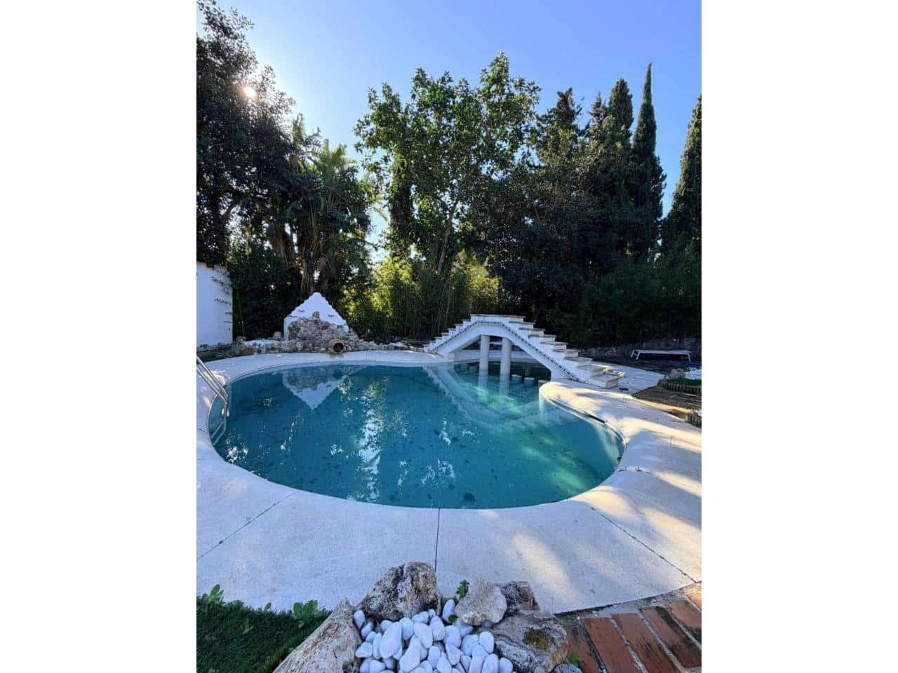 Chalet de 7 habitaciones en Fuengirola en venta con piscina garaje - 995.000 € (Ref: 9815419)