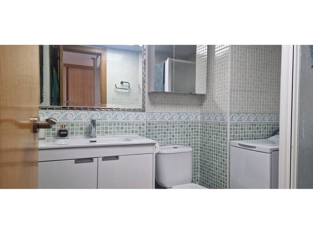 Yksiö myytävänä paikassa Benalmádena mukana uima-altaan - 249 900 € (Ref: 9816849)