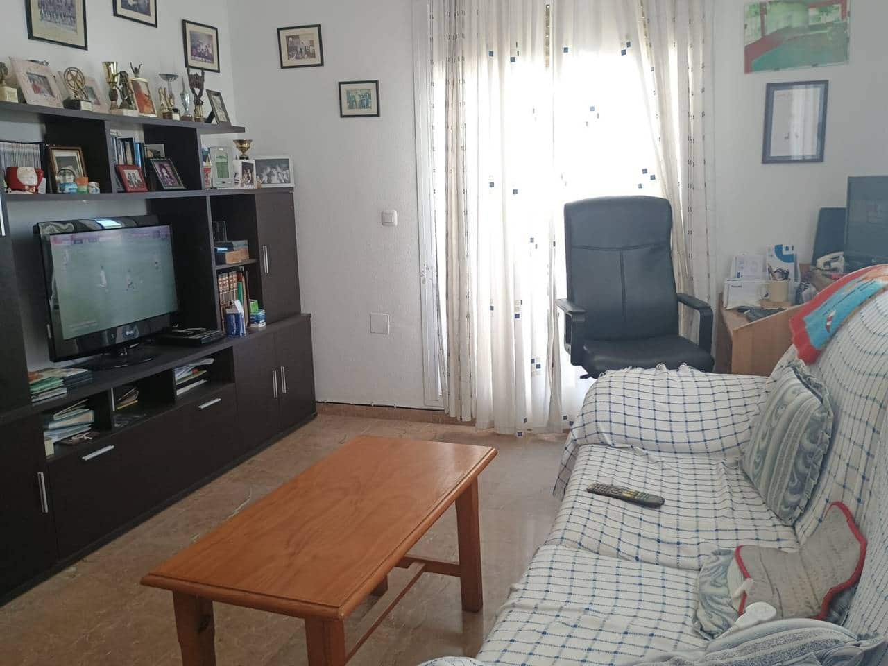 2 makuuhuone Huoneisto myytävänä paikassa Benalmadena mukana uima-altaan 
autotalli - 299 000 € (Ref: 9835071)