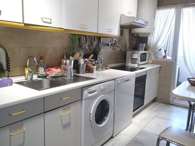 3 makuuhuone Kattohuoneisto myytävänä paikassa Benalmádena mukana uima-altaan 
autotalli - 430 000 € (Ref: 9835072)