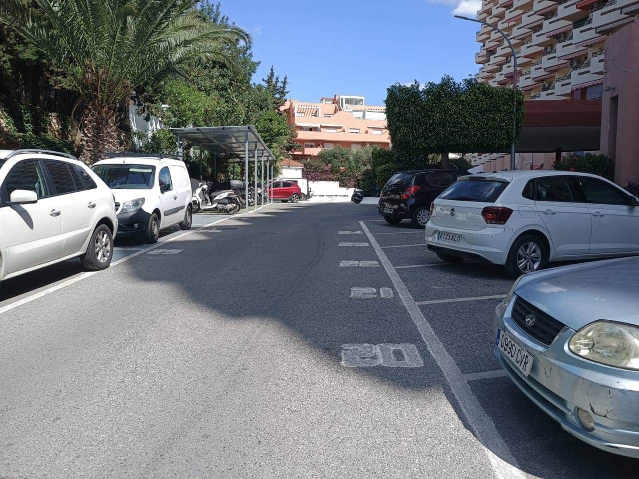 1 bedroom Apartment for sale in Torremolinos with pool - € 295,000 (Ref: 9838776)