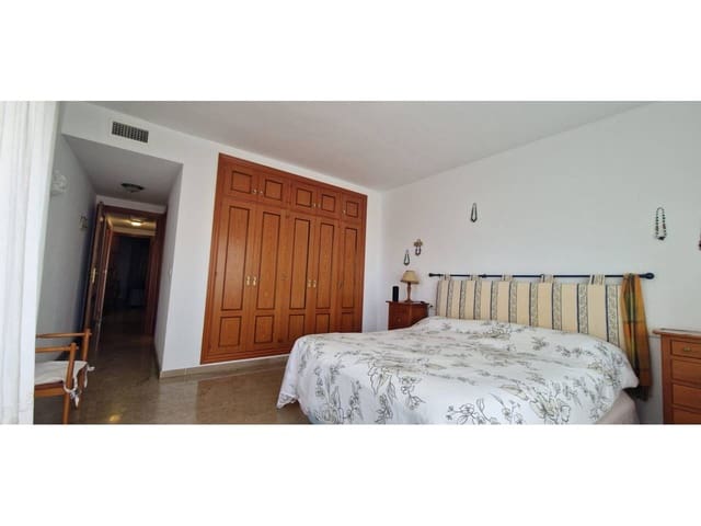 Apartamento de 2 habitaciones en Benalmádena en venta con piscina garaje - 360.000 € (Ref: 9868038)