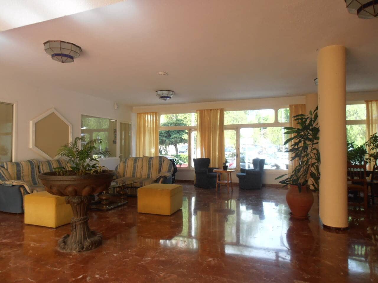 Apartment zu verkaufen in Benalmadena mit Pool - 138.000 € (Ref: 9880409)
