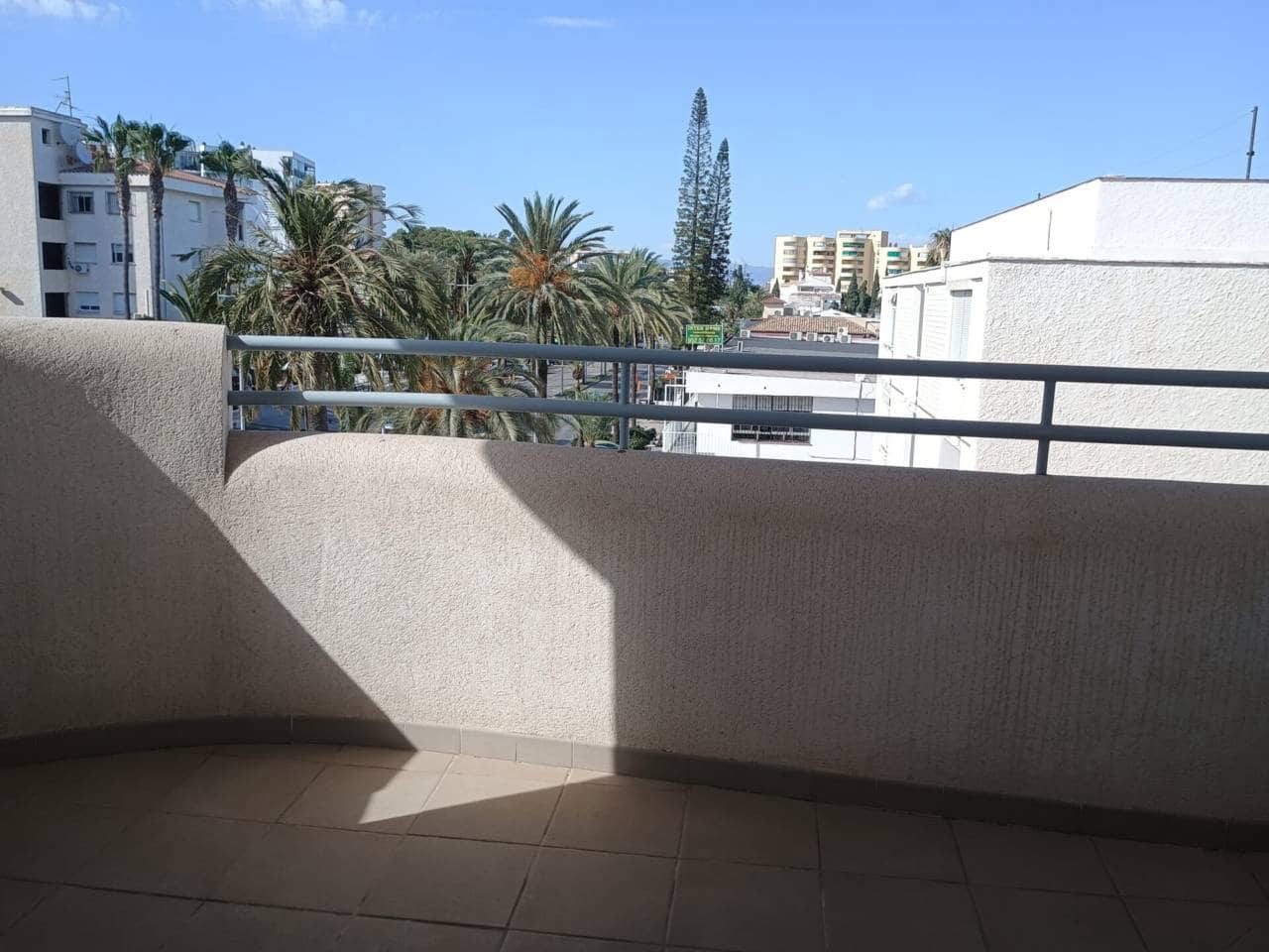 2 soveværelse Lejlighed til salg i Benalmadena med swimmingpool garage - € 600.000 (Ref: 9921614)