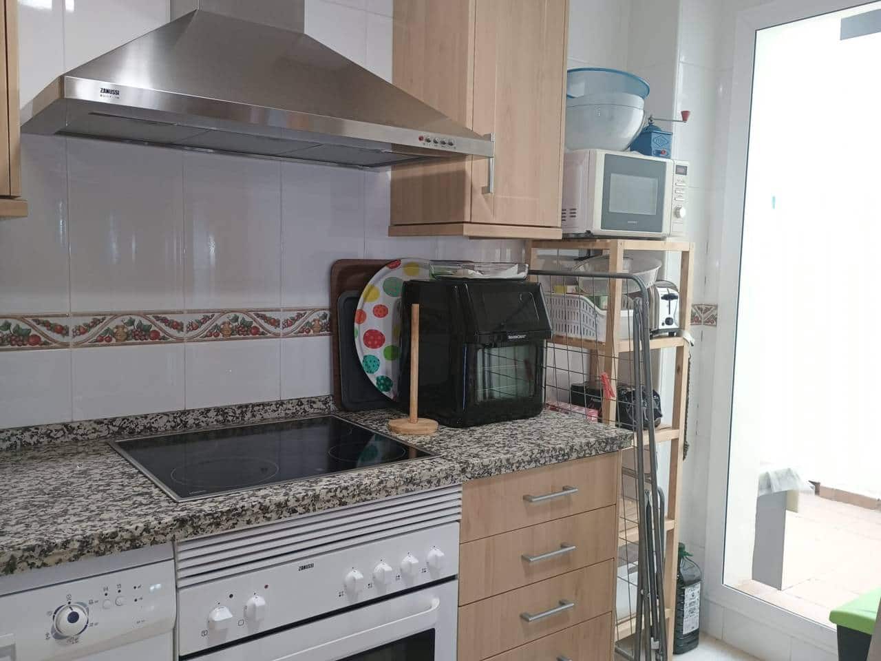 2 bedroom Apartment for rent in Benalmadena with pool garage - € 1,300 (Ref: 9937447)
