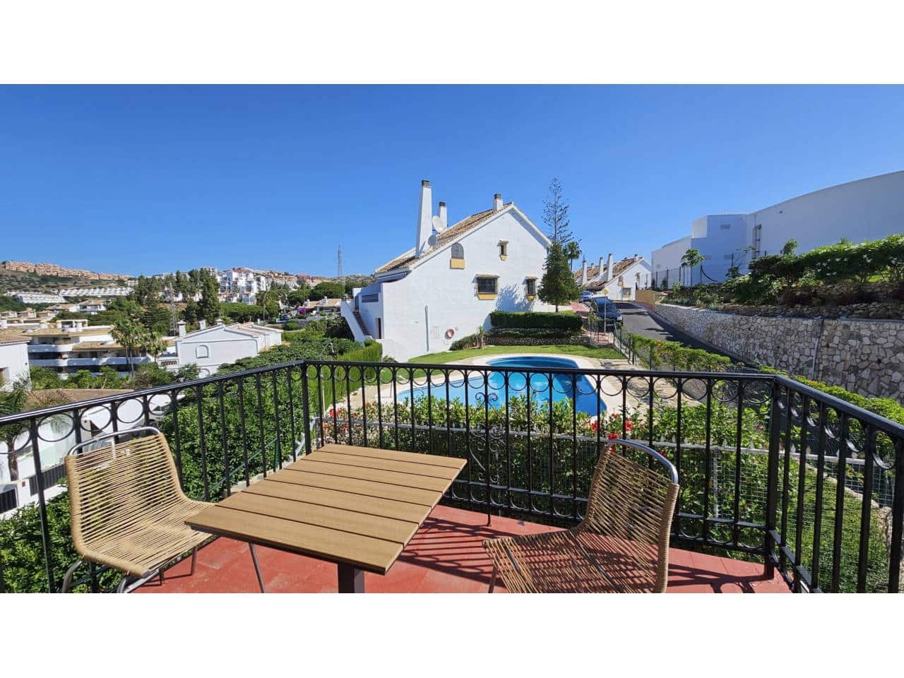 4 slaapkamer Huis te koop in Calahonda met zwembad - € 670.000 (Ref: 9941650)