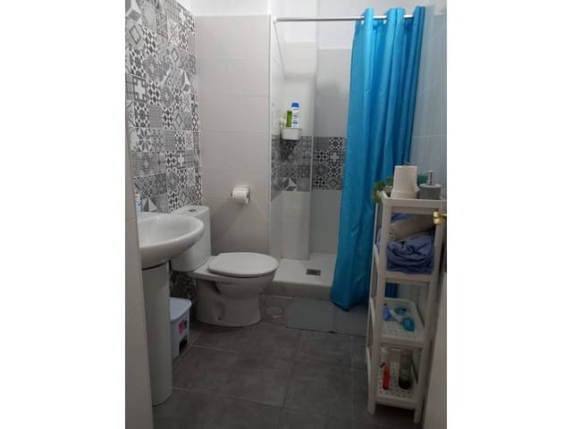 4 soveværelse Lejlighed til salg i Cruz de Humilladero, Málaga by - € 435.000 (Ref: 9984137)