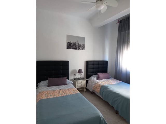 4 soveværelse Lejlighed til salg i Cruz de Humilladero, Málaga by - € 435.000 (Ref: 9984137)