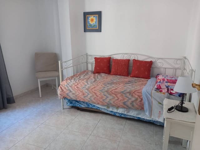 4 soveværelse Lejlighed til salg i Cruz de Humilladero, Málaga by - € 435.000 (Ref: 9984137)