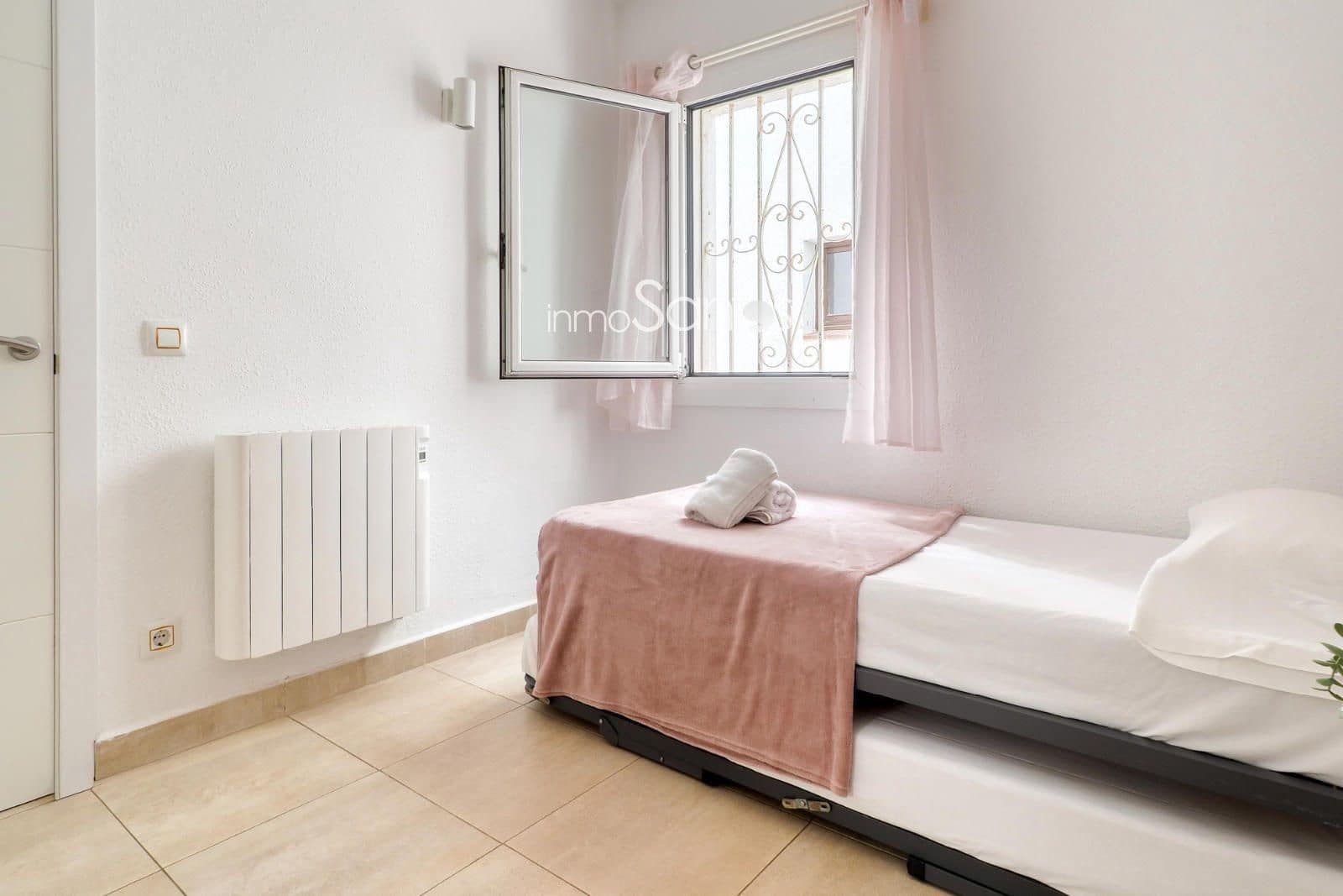 2 Zimmer Villa zu verkaufen in Roses mit Pool Garage - 315.000 € (Ref: 9720254)