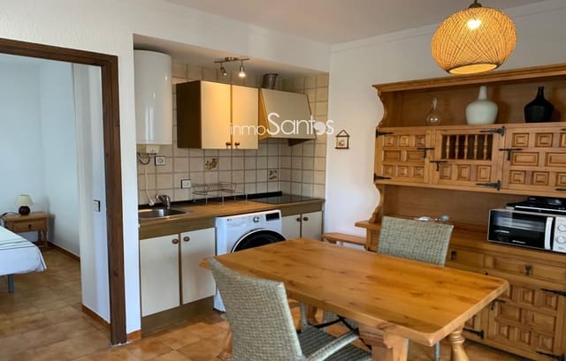 Piso de 1 habitación en Roses en venta con piscina garaje - 139.000 € (Ref: 9720255)