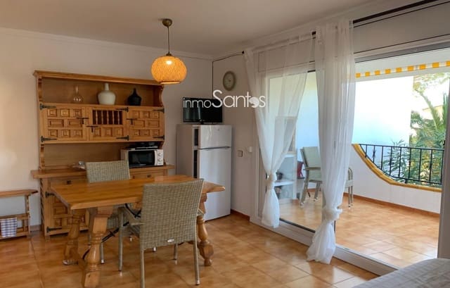 Piso de 1 habitación en Roses en venta con piscina garaje - 139.000 € (Ref: 9720255)