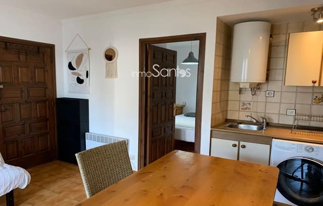 Piso de 1 habitación en Roses en venta con piscina garaje - 139.000 € (Ref: 9720255)