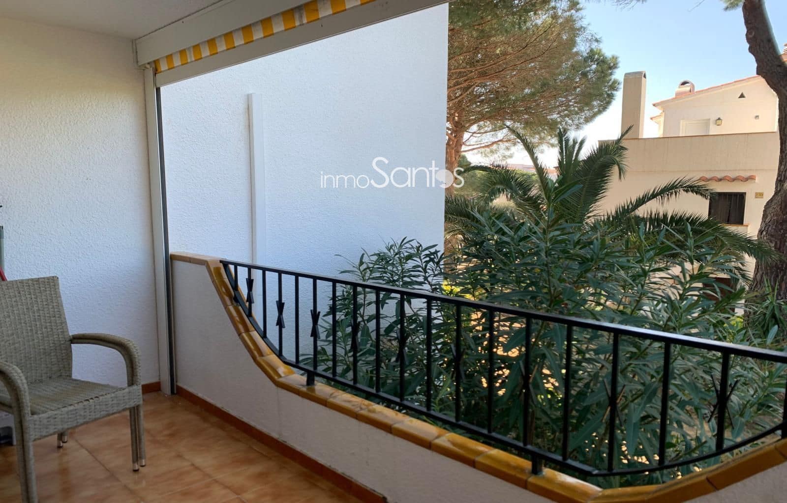 1 soverom Leilighet til salgs i Roses med svømmebasseng garasje - € 139 000 (Ref: 9720255)