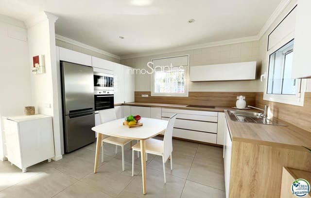 4 Zimmer Villa zu verkaufen in El Mas Fumats, Roses mit Pool Garage - 765.000 € (Ref: 9720256)