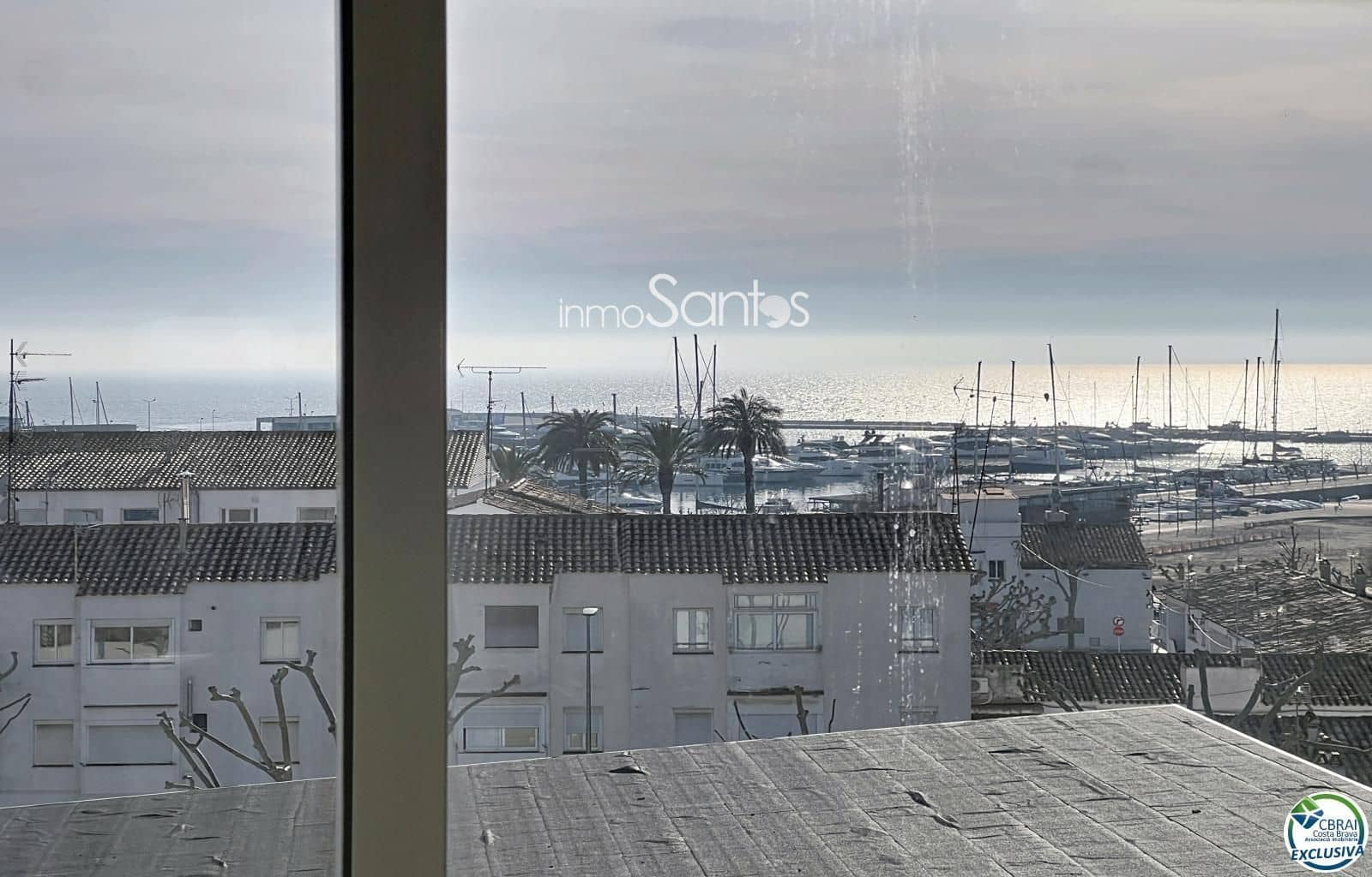 2 Zimmer Wohnung zu verkaufen in Roses mit Garage - 295.000 € (Ref: 9720257)