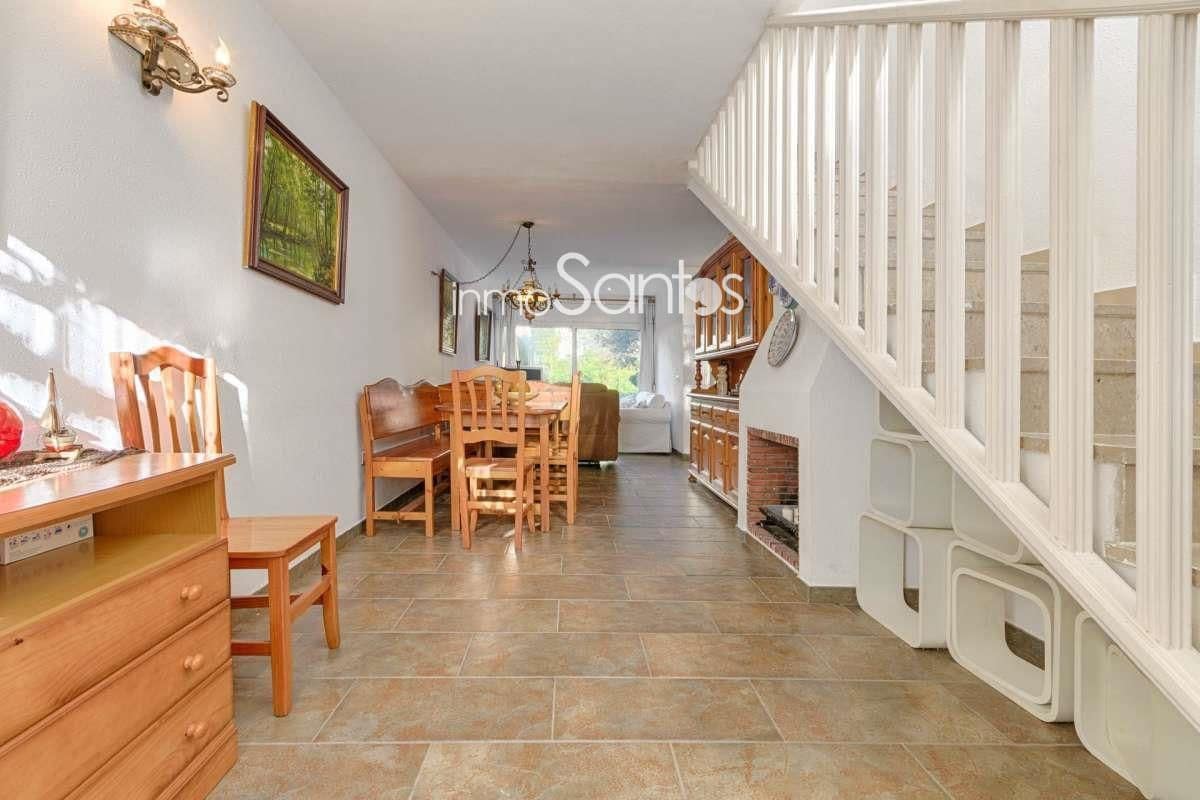 3 bedroom Villa for sale in Santa Margarida - € 320,000 (Ref: 9720260)