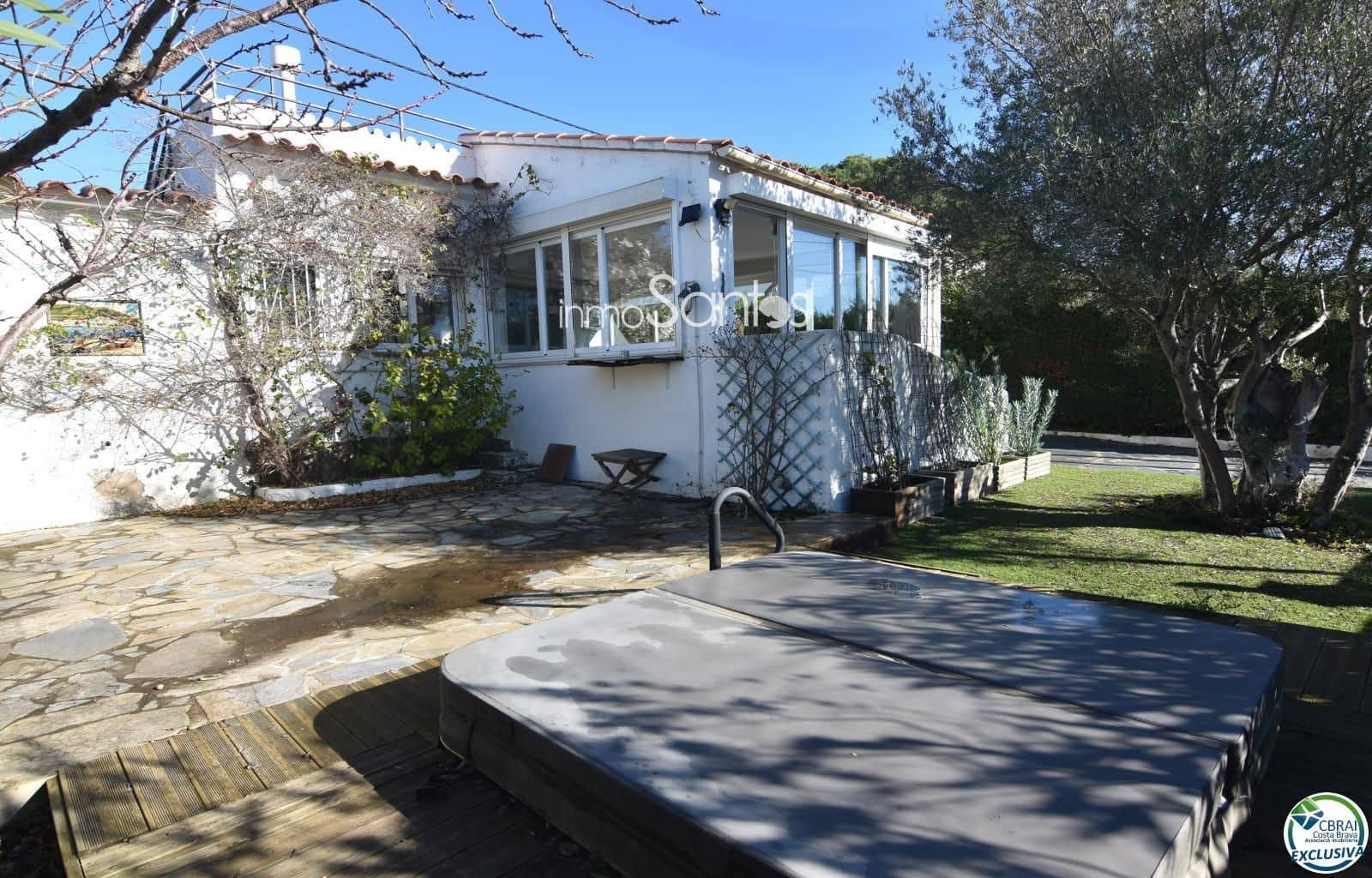 3 bedroom Villa for sale in Roses - € 395,000 (Ref: 9720261)