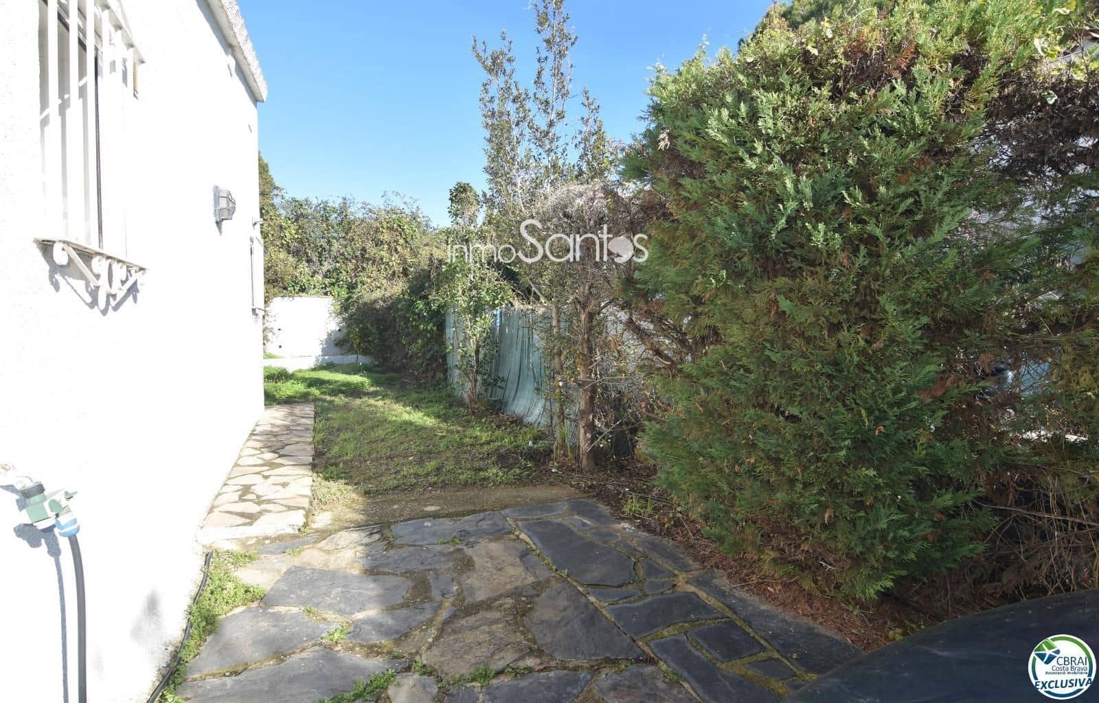 3 bedroom Villa for sale in Roses - € 395,000 (Ref: 9720261)