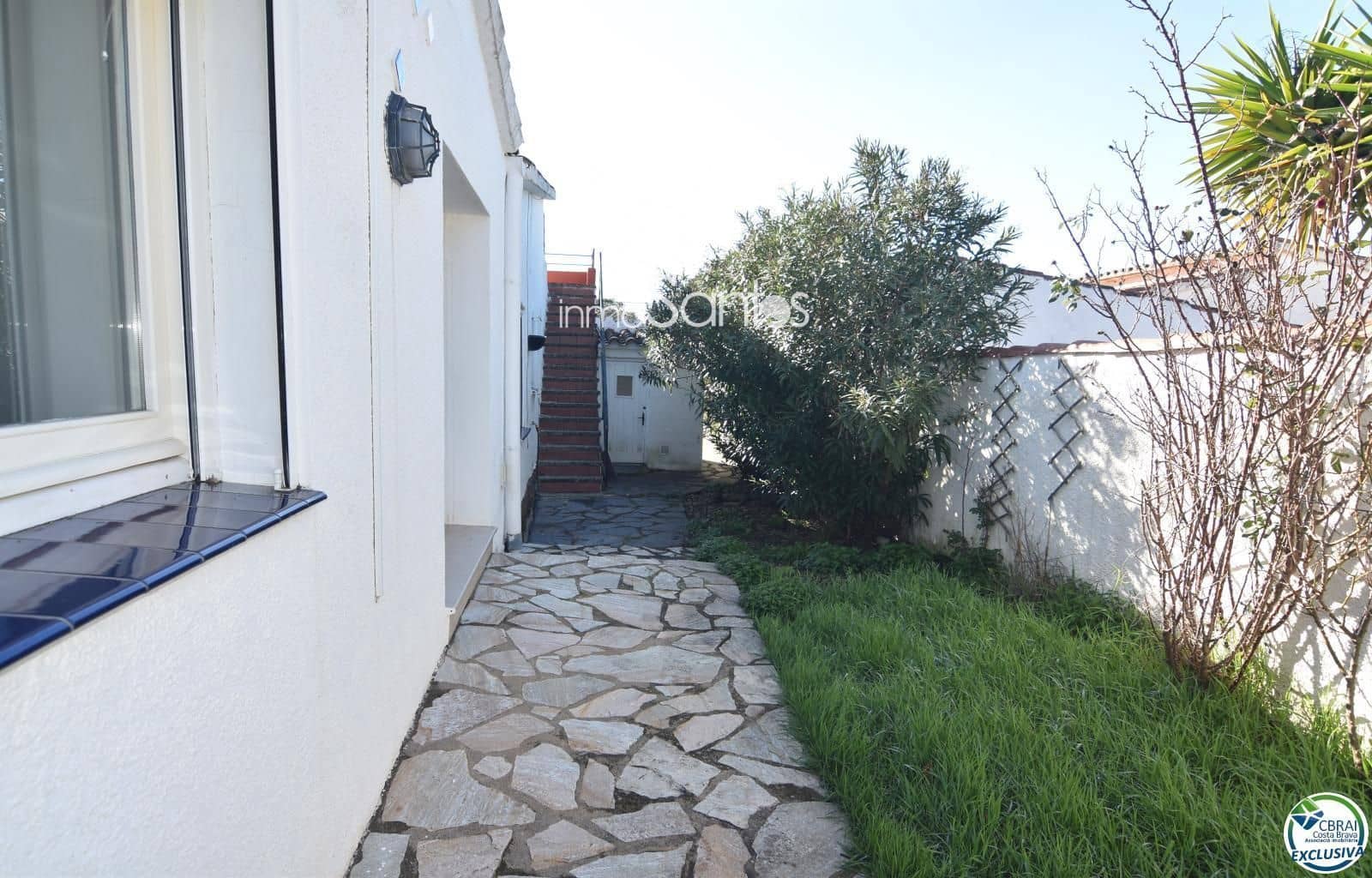3 bedroom Villa for sale in Roses - € 395,000 (Ref: 9720261)