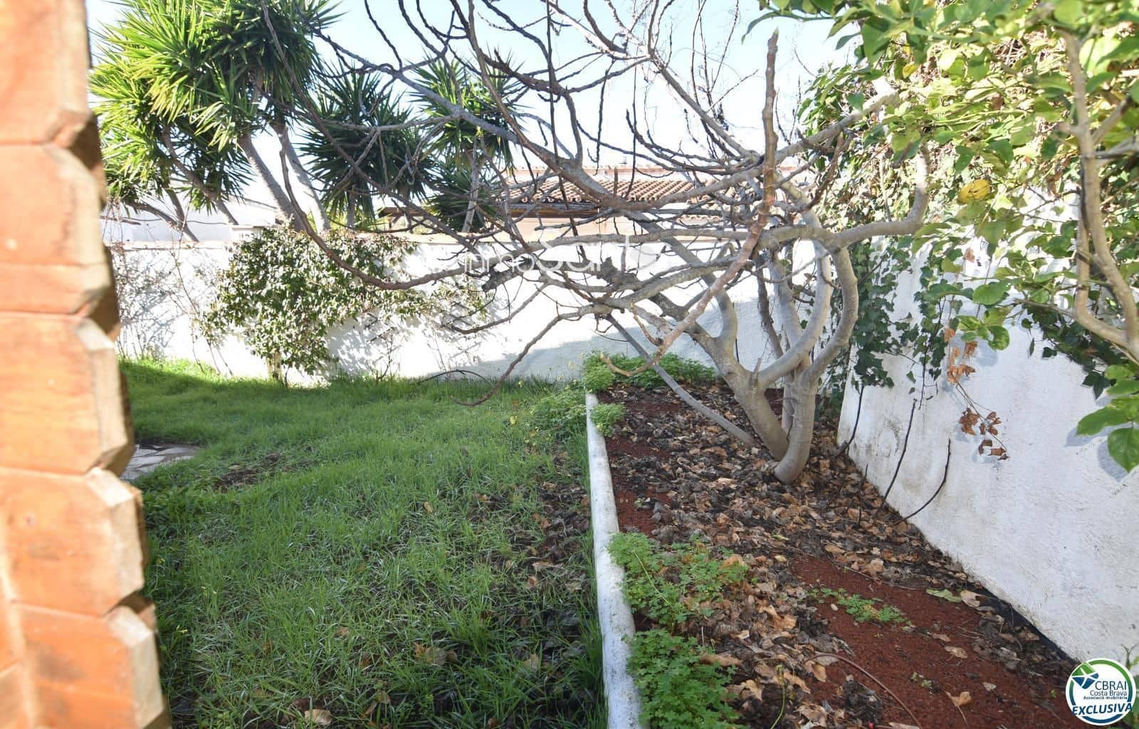 3 bedroom Villa for sale in Roses - € 395,000 (Ref: 9720261)