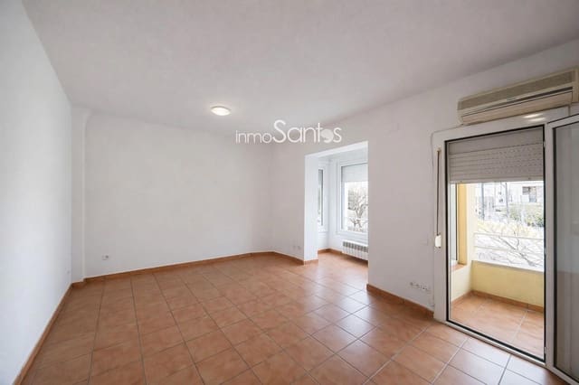 Flat te koop in Roses - € 235.000 (Ref: 9720262)