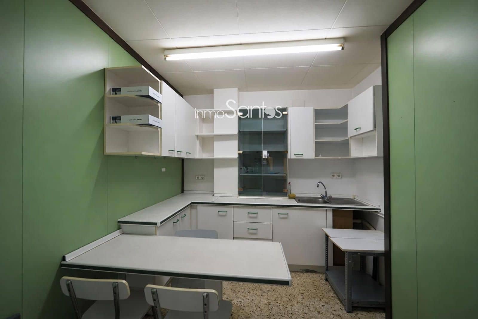 Commercial for rent in Roses - € 1,400 (Ref: 9720263)