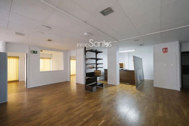 Commercieel te huur in Roses - € 1.400 (Ref: 9720263)