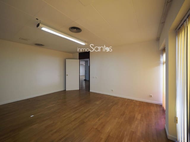 Commercieel te huur in Roses - € 1.400 (Ref: 9720263)