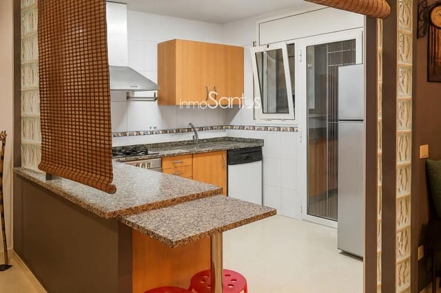 1 slaapkamer Flat te koop in Roses - € 155.000 (Ref: 9720265)