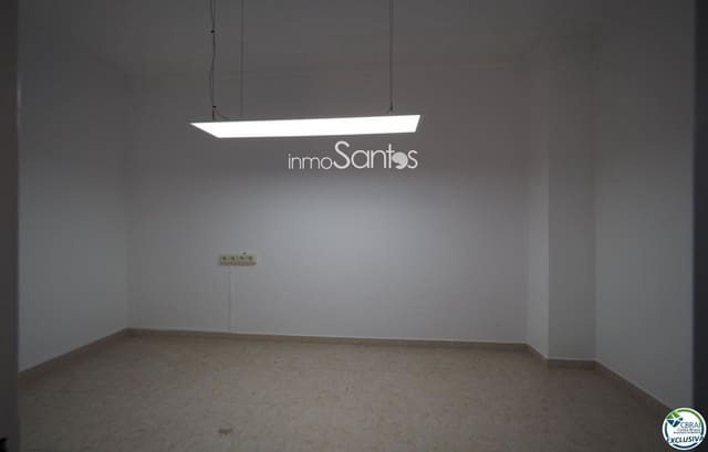 Commercieel te huur in Roses - € 500 (Ref: 9720266)