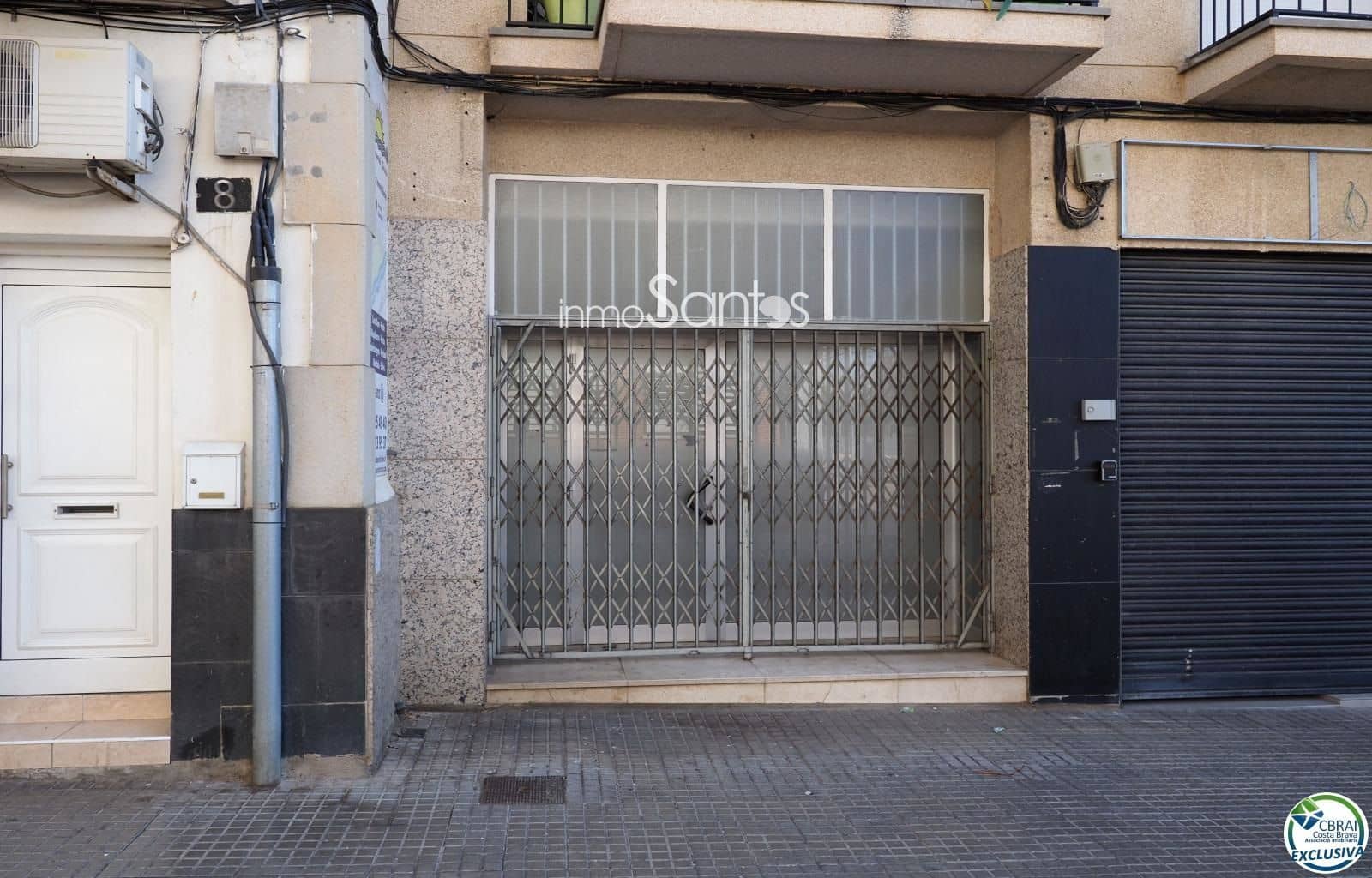 Commercial for rent in Roses - € 500 (Ref: 9720266)