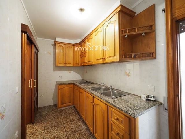 3 slaapkamer Flat te koop in Roses - € 185.000 (Ref: 9720267)