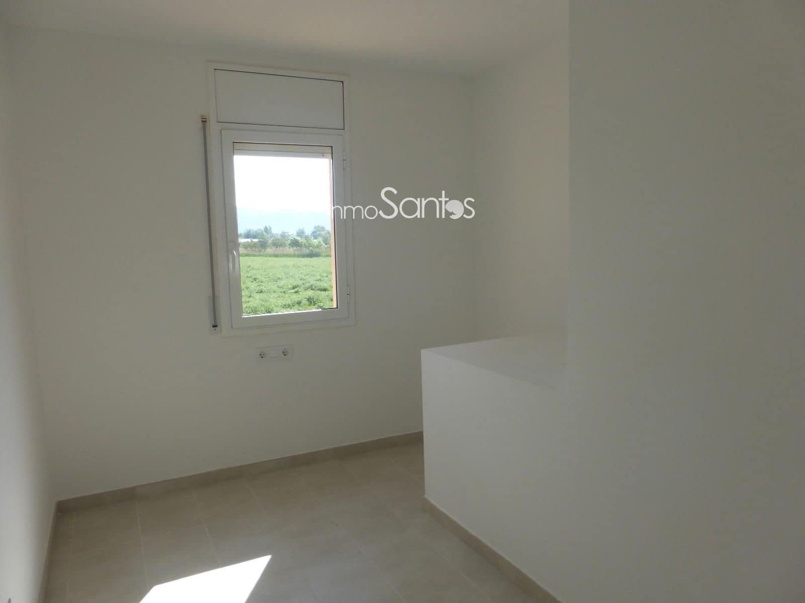 4 bedroom Townhouse for sale in Empuriabrava - € 295,000 (Ref: 9720268)