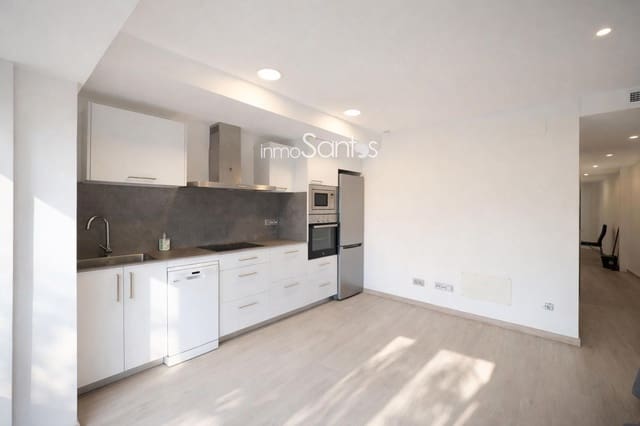 2 slaapkamer Penthouse te huur in Gerona stad - € 1.400 (Ref: 9720278)