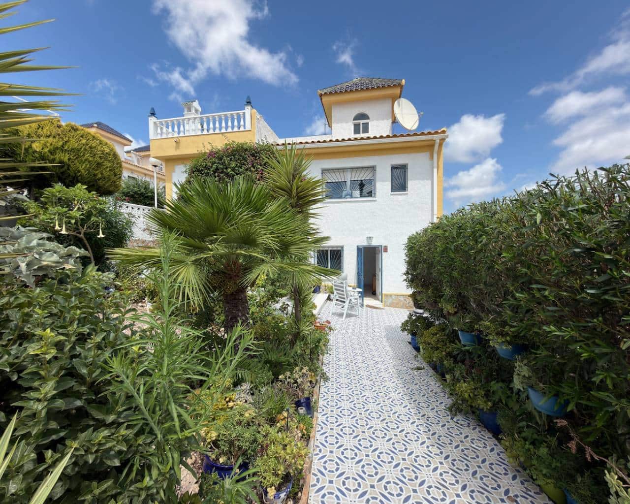 3 sovrum Villa till salu i Ciudad Quesada med pool - 285 000 € (Ref: 10004475)