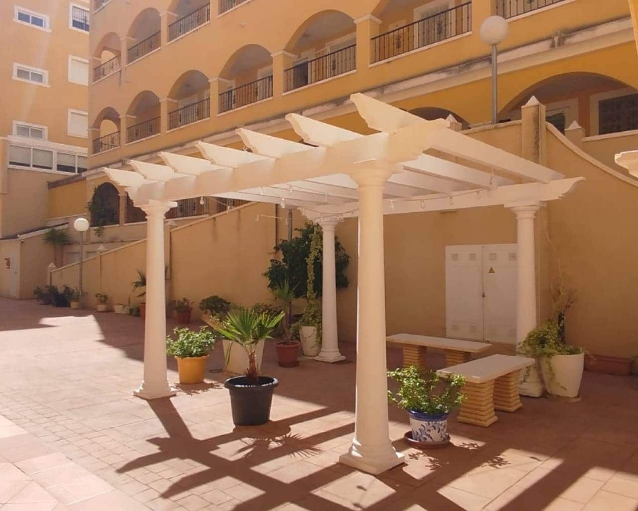 2 bedroom Apartment for sale in Algorfa with pool garage - € 139,995 (Ref: 10004628)