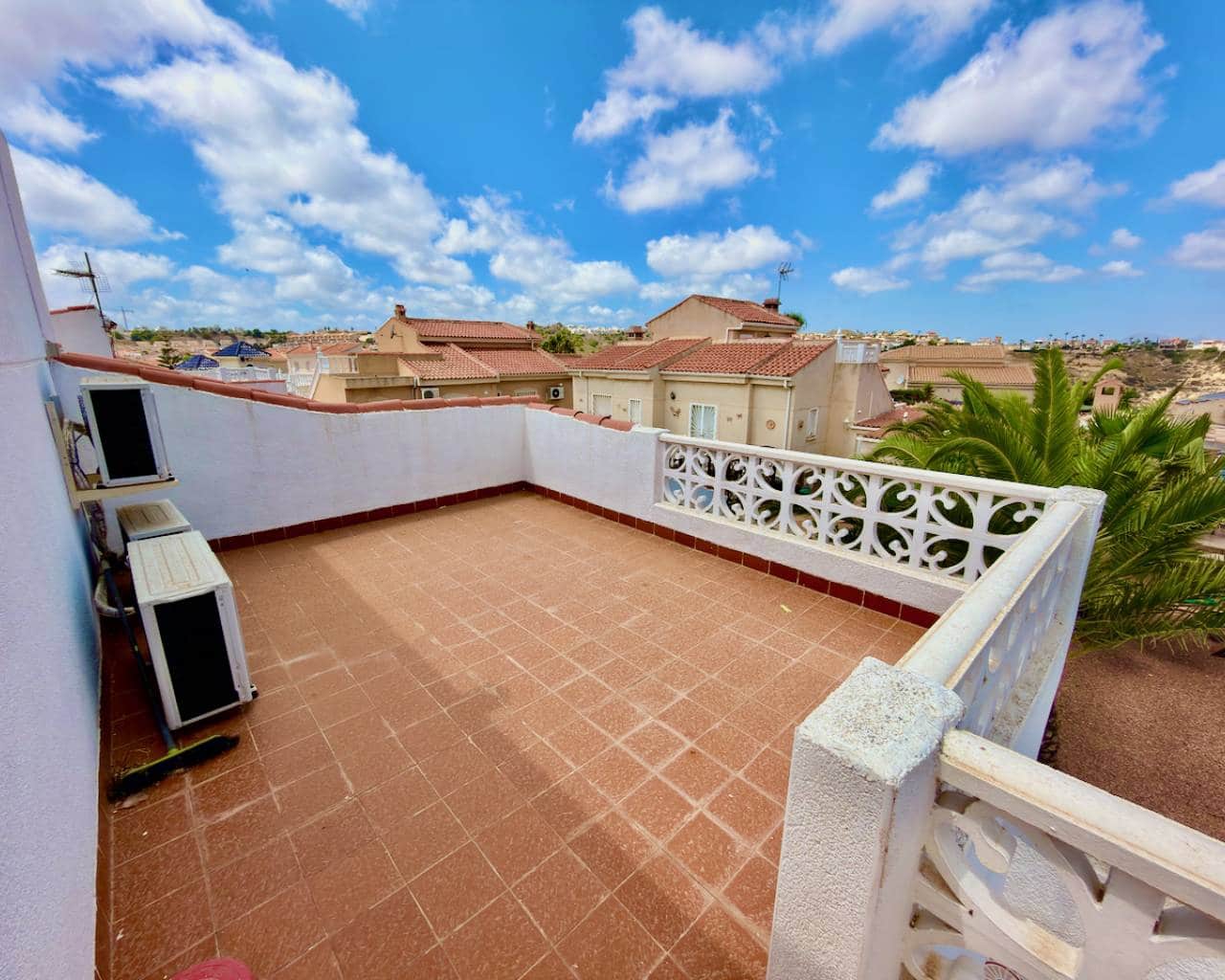 4 soveværelse Villa til salg i Ciudad Quesada med swimmingpool garage - € 439.000 (Ref: 10008010)
