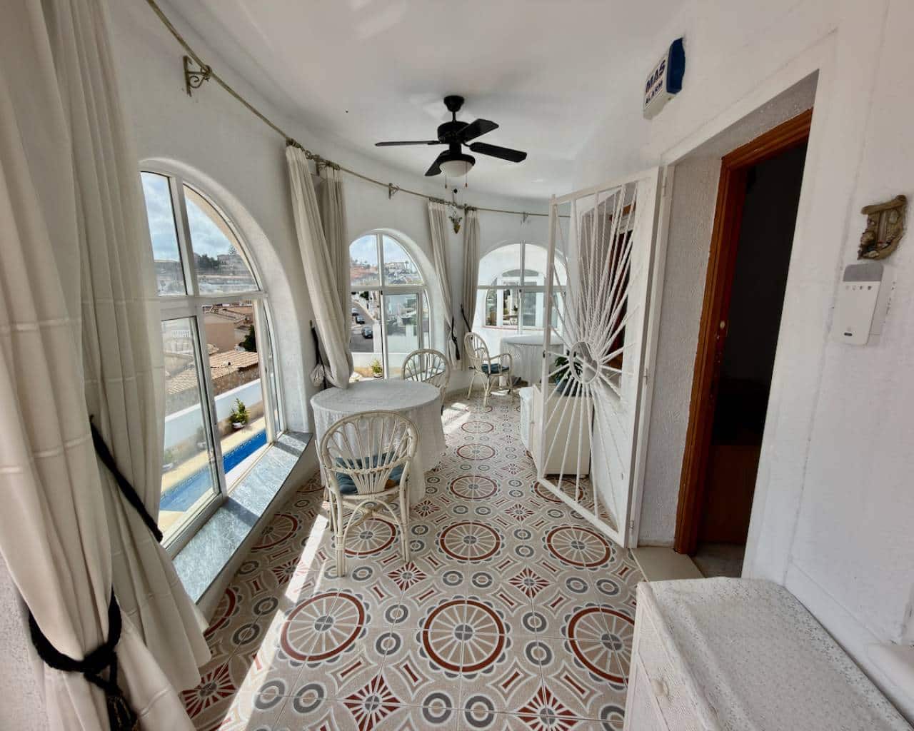 4 soveværelse Villa til salg i Ciudad Quesada med swimmingpool garage - € 439.000 (Ref: 10008010)