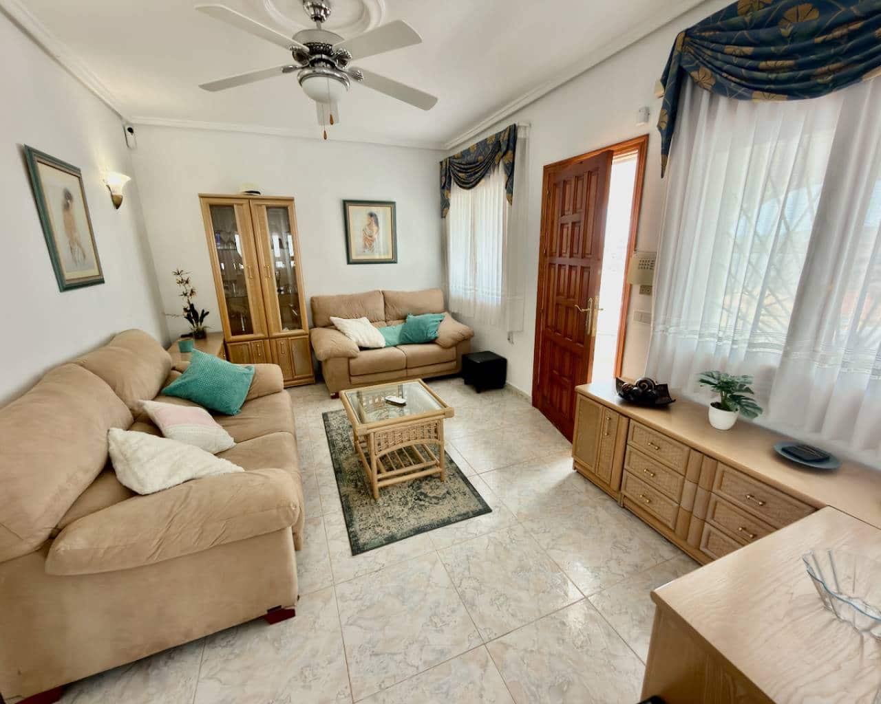 4 soveværelse Villa til salg i Ciudad Quesada med swimmingpool garage - € 439.000 (Ref: 10008010)