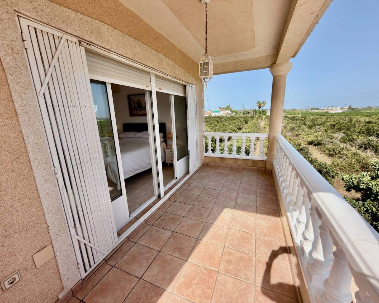4 bedroom Villa for sale in Dona Pepa with pool garage - € 575,000 (Ref: 10014663)