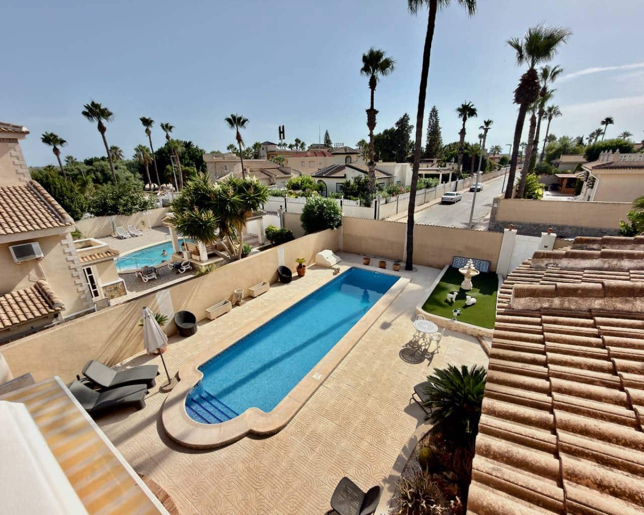 4 bedroom Villa for sale in Dona Pepa with pool garage - € 575,000 (Ref: 10014663)