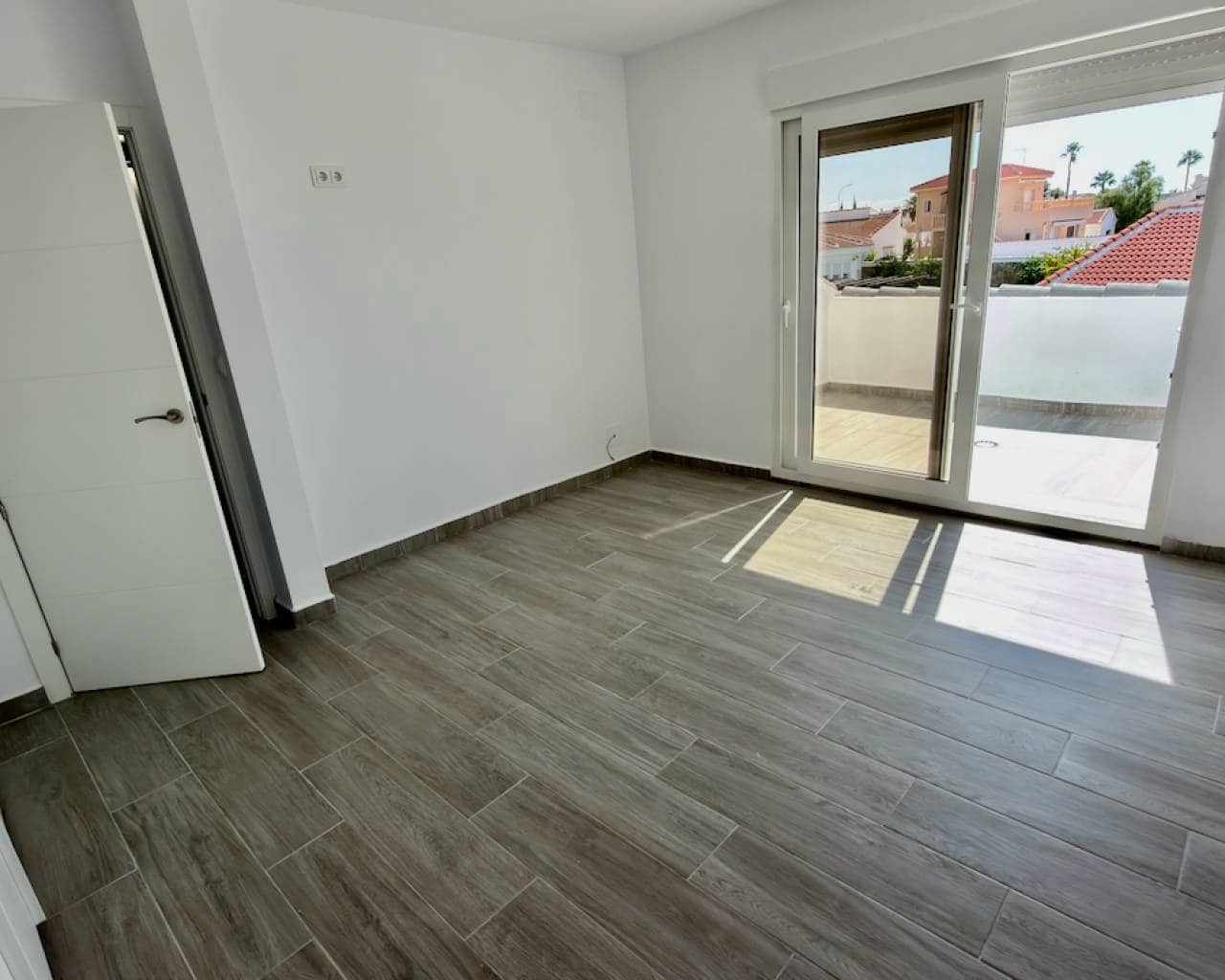 4 bedroom Villa for sale in Ciudad Quesada with pool garage - € 650,000 (Ref: 10021460)