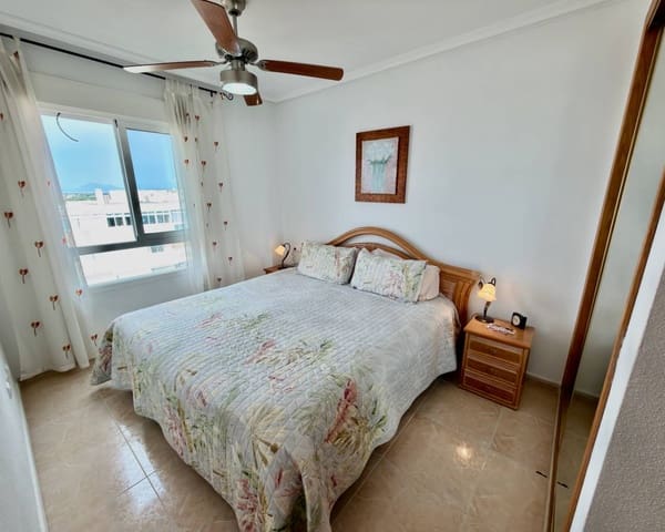 2 soverom Leilighet til salgs i Puerto Deportivo, Guardamar del Segura med svømmebasseng garasje - € 225 000 (Ref: 10033065)